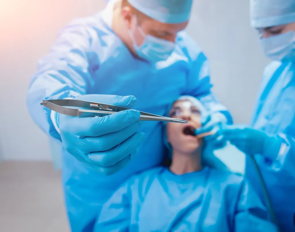 Csontpótlás és implantáció modern technológiával